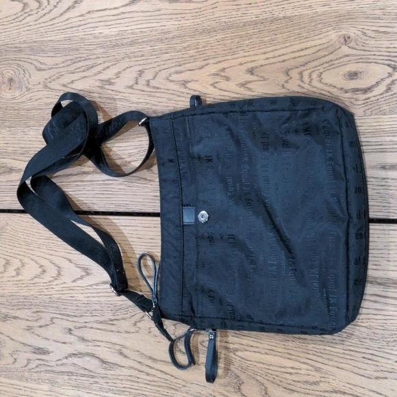 Handbags - Adjustable crossbody bag/purse. Black